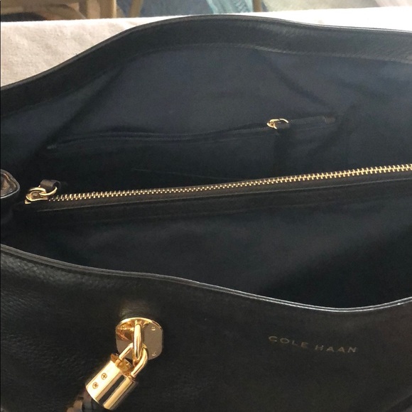 Black Cole Haan handbag. - Picture 3 of 4